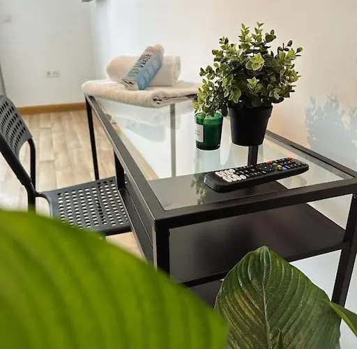 Geraeumige 3-Schlafzimmer-Wohnung In Koblenz Nahe Uni