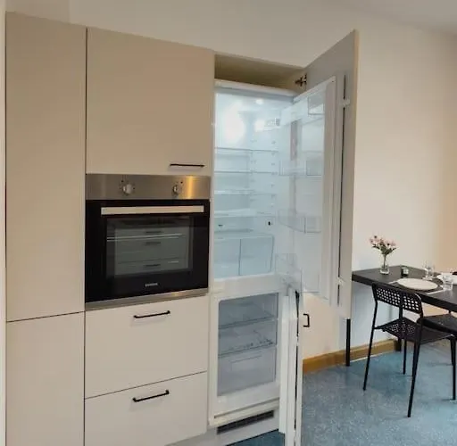 Geraeumige 3-Schlafzimmer-Wohnung In Koblenz Nahe Uni