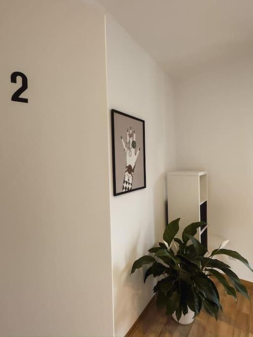 Apartment Geraeumige 3-schlafzimmer-wohnung In Koblenz Nahe Uni *