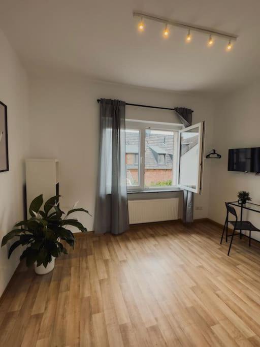 Geraeumige 3-schlafzimmer-wohnung In Koblenz Nahe Uni * Koblenz (Rhineland-Palatinate)