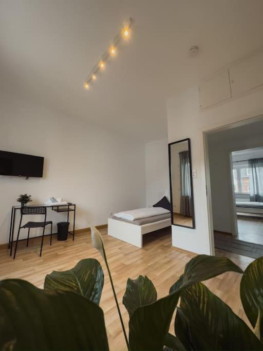 Geraeumige 3-schlafzimmer-wohnung In Koblenz Nahe Uni * Koblenz (Rhineland-Palatinate)