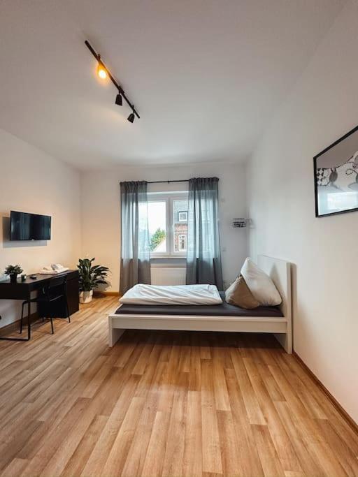 Geraeumige 3-schlafzimmer-wohnung In Koblenz Nahe Uni * Koblenz (Rhineland-Palatinate)