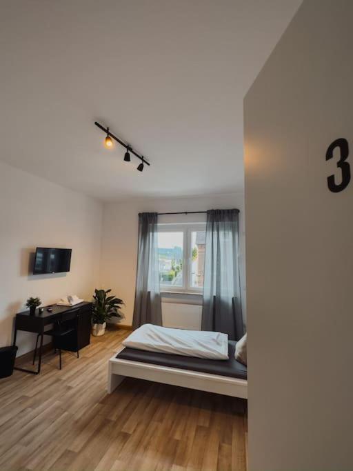 Geraeumige 3-schlafzimmer-wohnung In Koblenz Nahe Uni Apartment Koblenz (Rhineland-Palatinate)